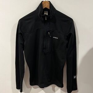 Patagonia black quarter zip jacket size small